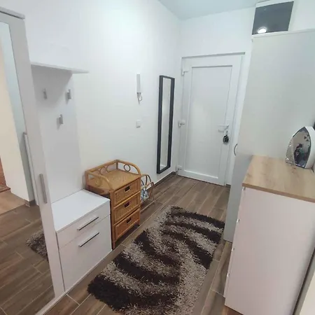 In 45808 Apartment